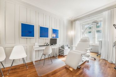 Aesthetic treatment room - Laser Filler Fadenlift PRP - Wrinkle Therapy